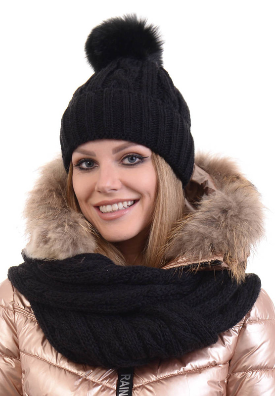 Komplet Damski Czapka z Szalikiem Czarny